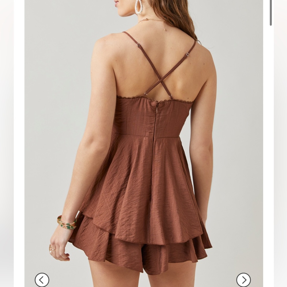 NWT Amy Tiered Skirt Romper - Picture 9 of 10